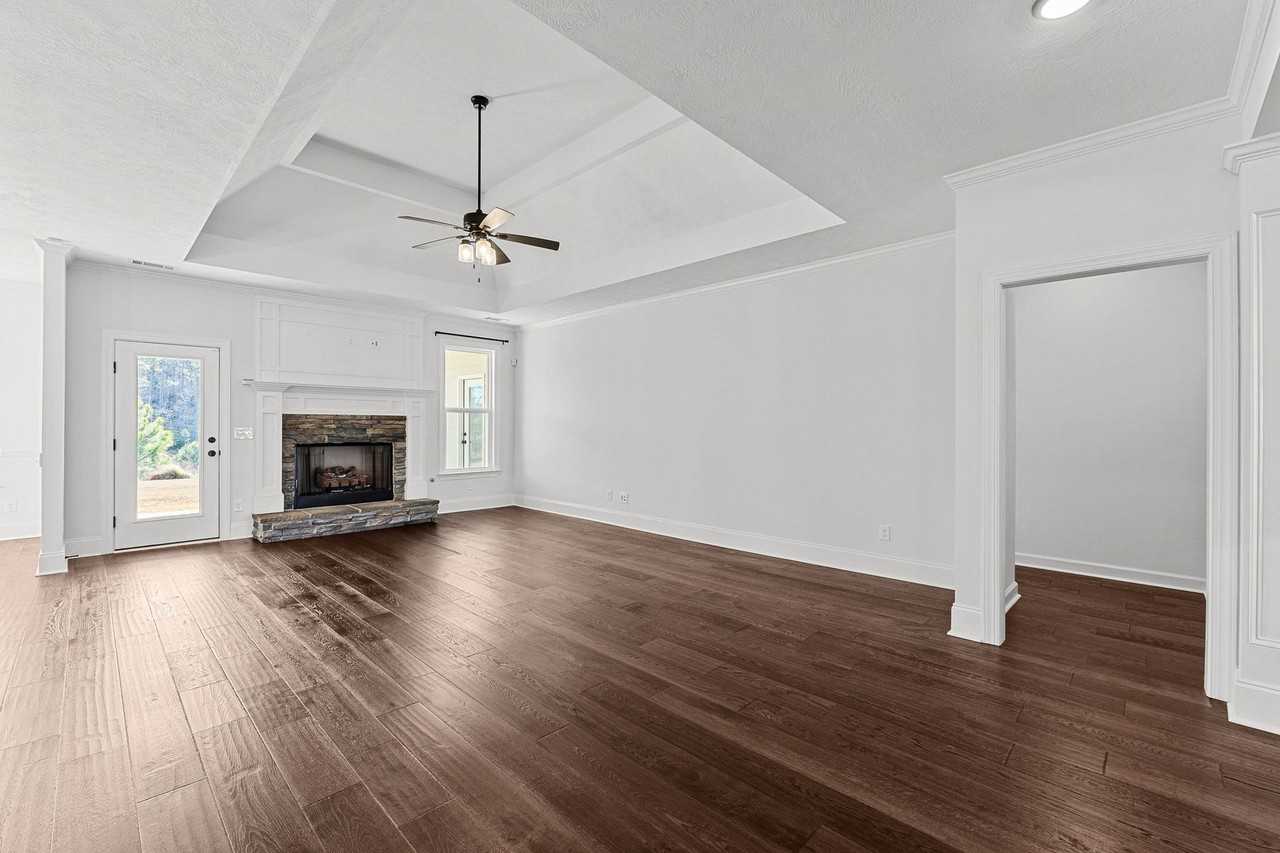 263 Dublin Loop - Photo 5 of 37