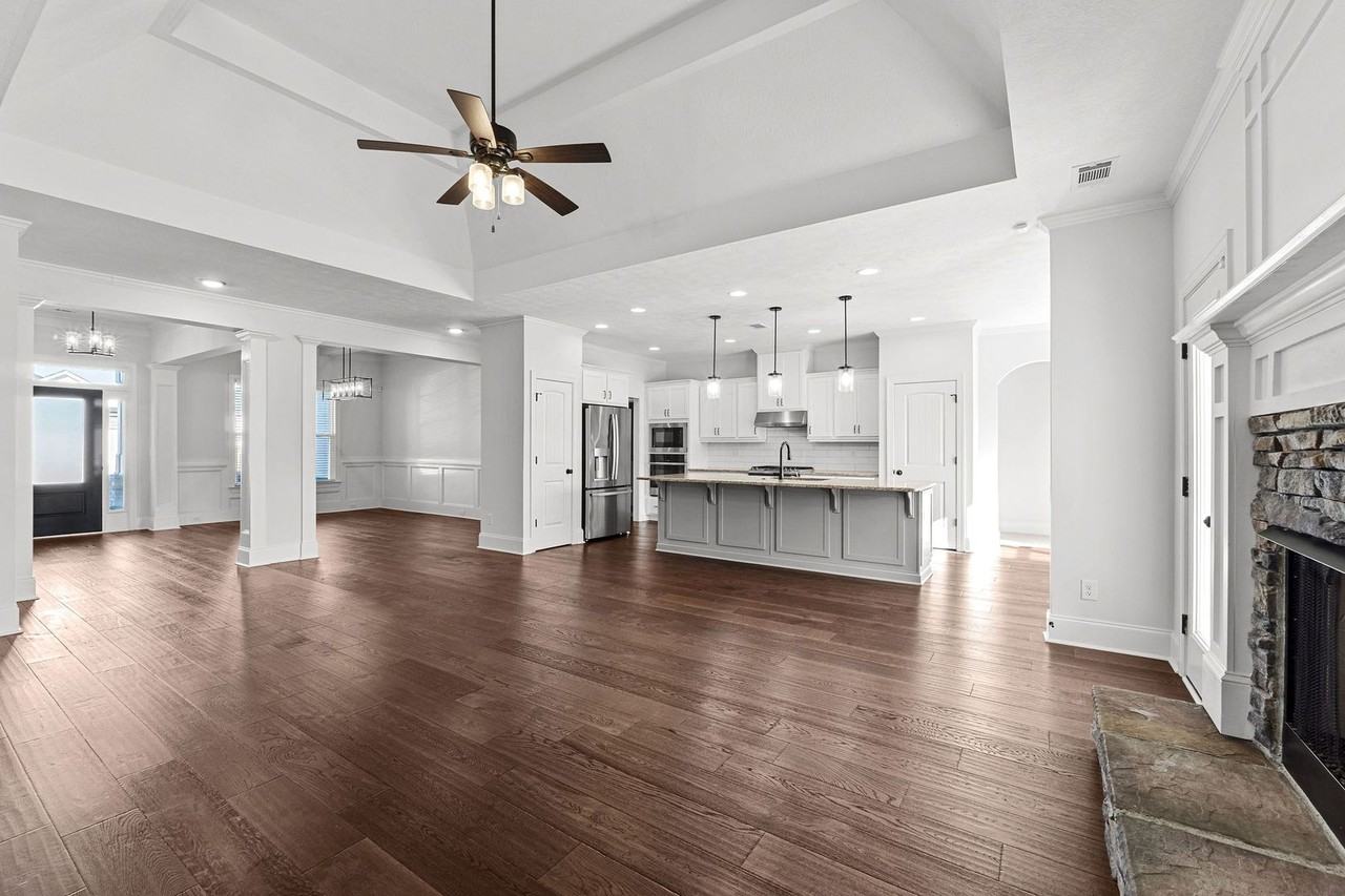 263 Dublin Loop - Photo 7 of 37