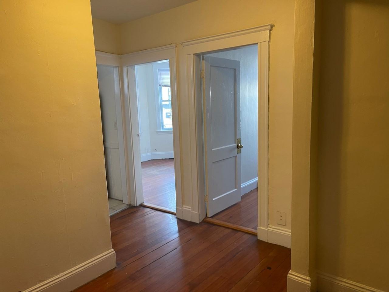 524 Cambridge St - Photo 3 of 11