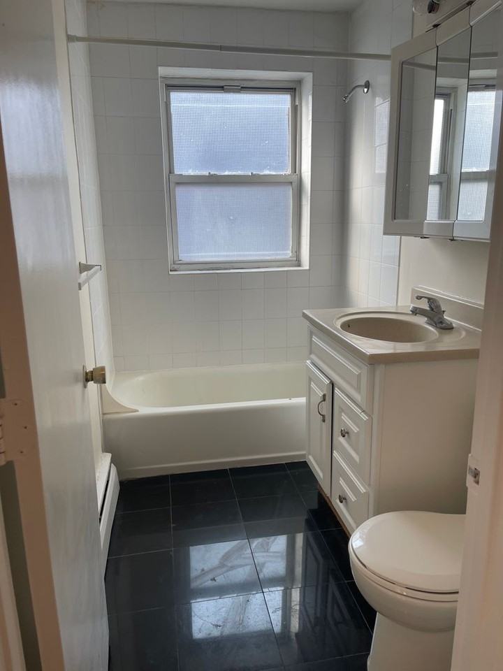 40 Gardner St - Photo 4 of 5