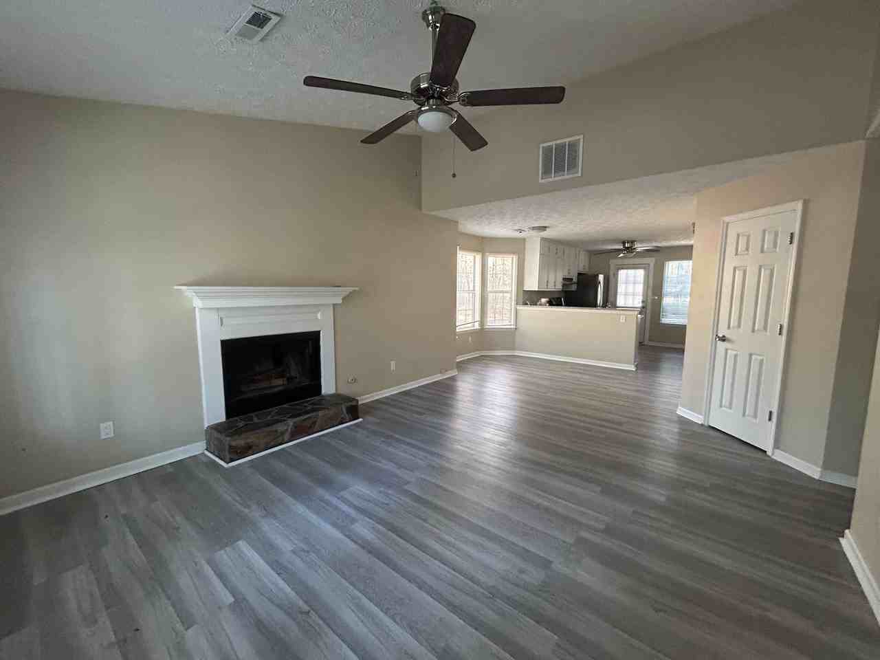 681 Senoia Rd Apt A - Photo 2 of 10