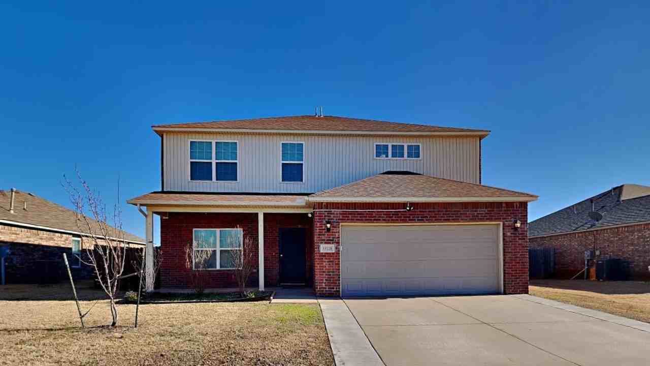 13228 Bridgewater Dr - Photo 2 of 26