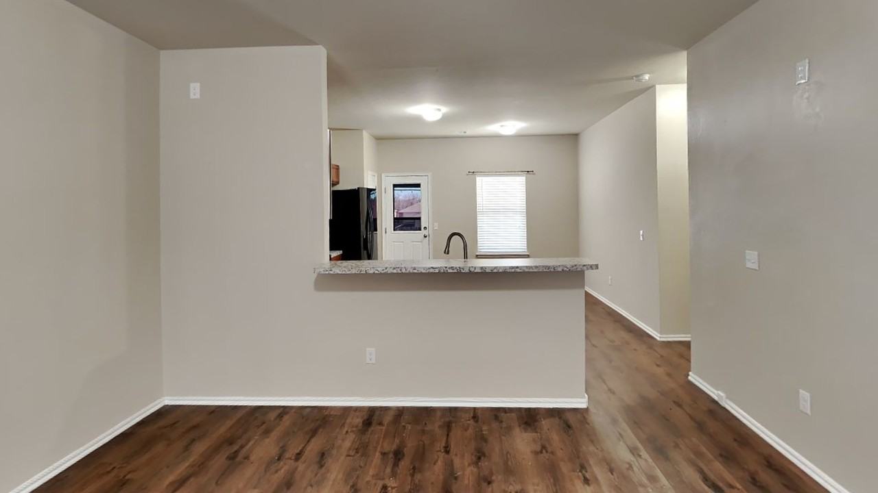 13228 Bridgewater Dr - Photo 7 of 26