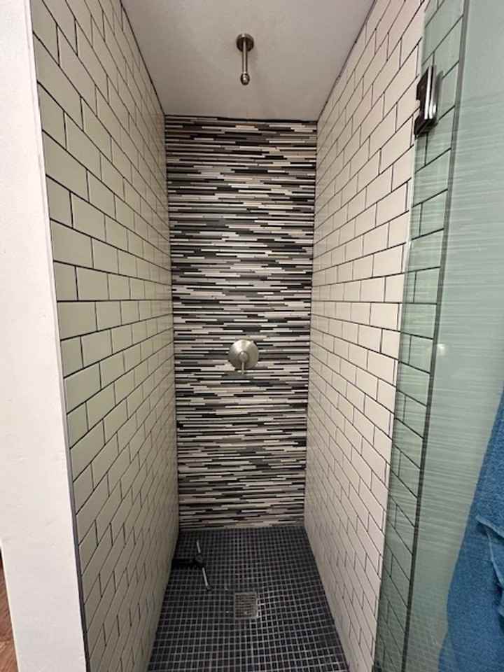 402 S Clementine St - Photo 6 of 18