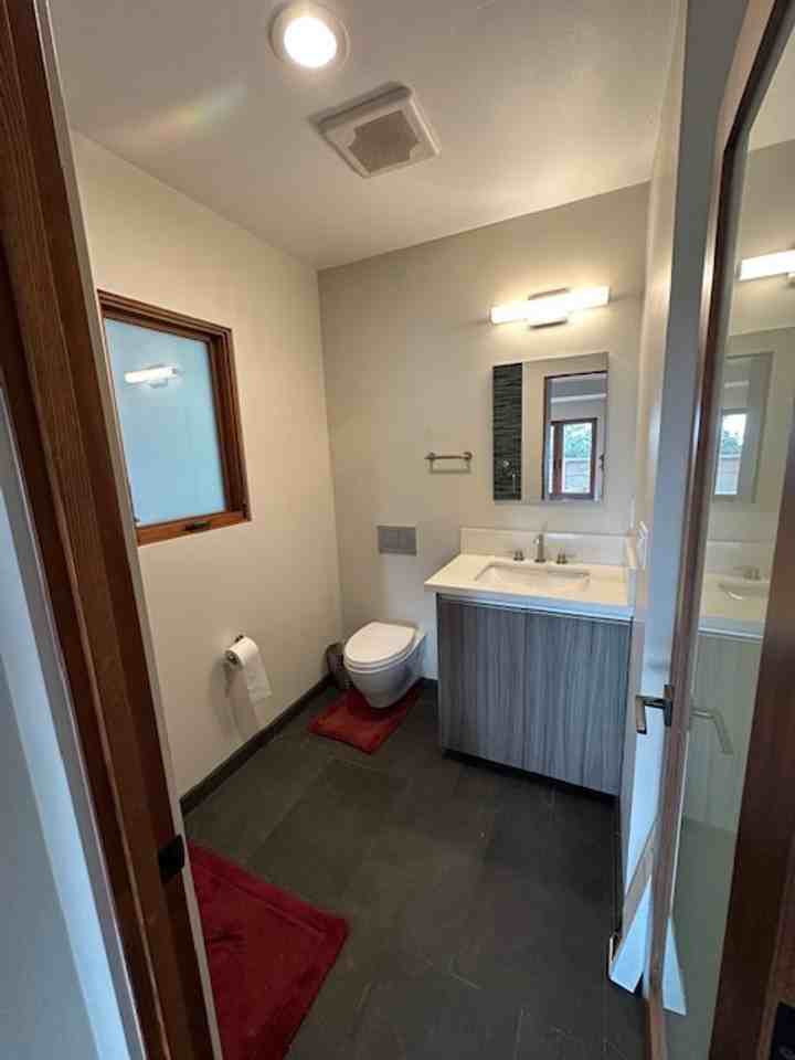 402 S Clementine St - Photo 7 of 18