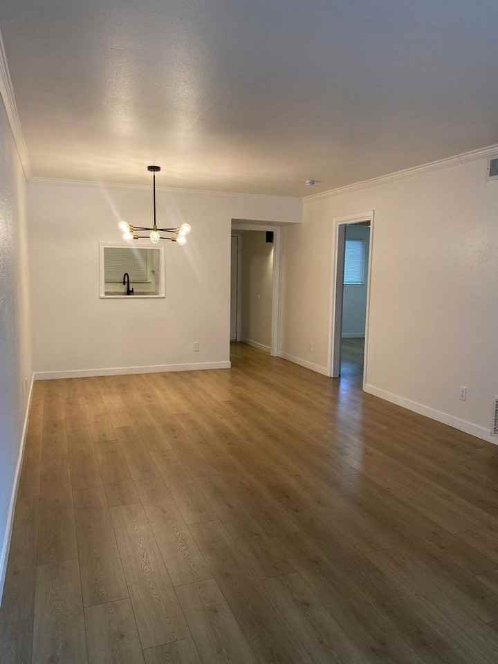 CONTESSA BUNGALOWS - Photo 5 of 21