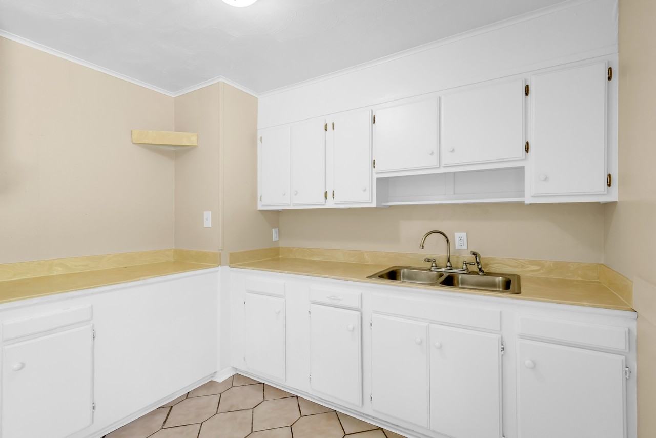 9701 Hwy - Photo 2 of 23