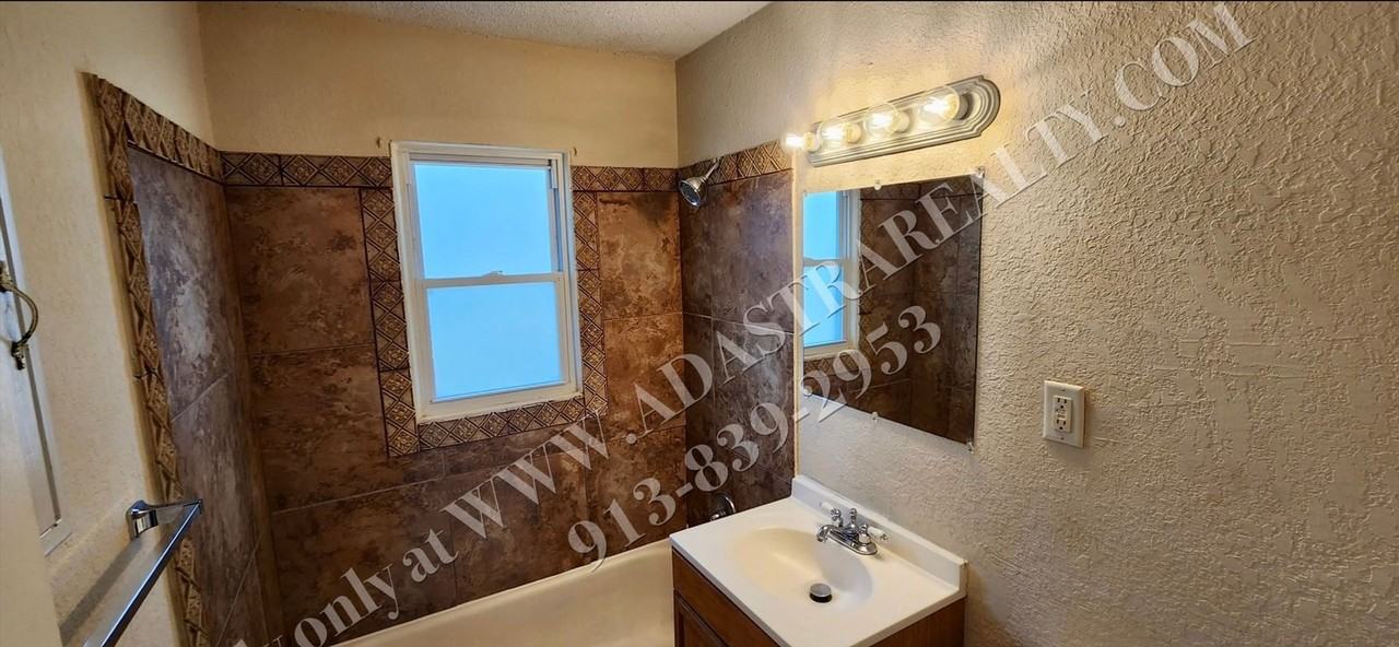 11415 Ditman Ave - Photo 7 of 38