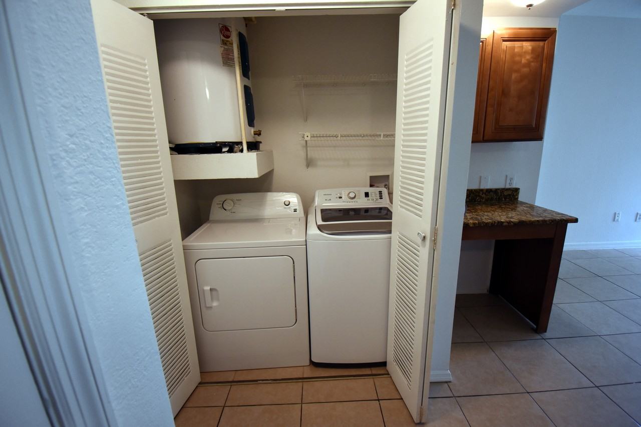 2000 Erving Cir #1 - Photo 6 of 11