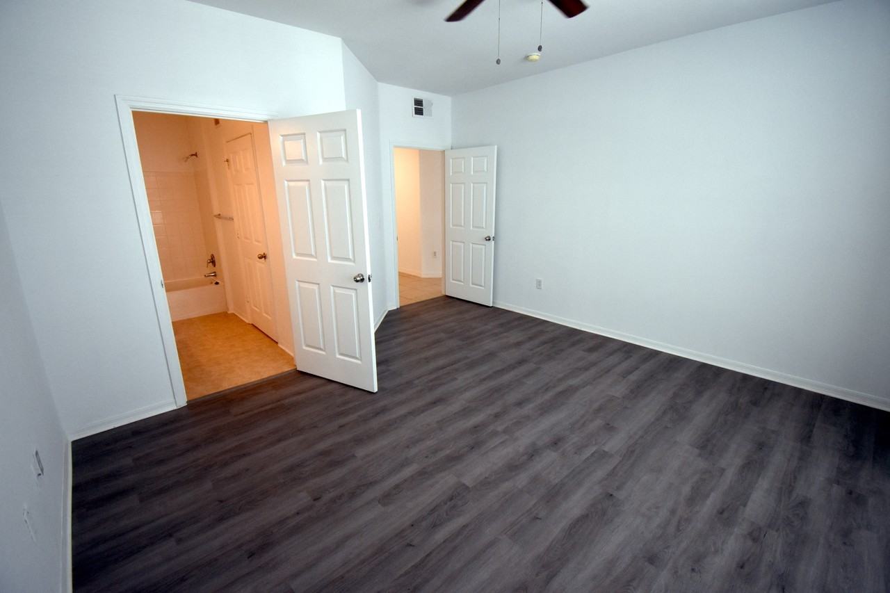 2000 Erving Cir #1 - Photo 4 of 11