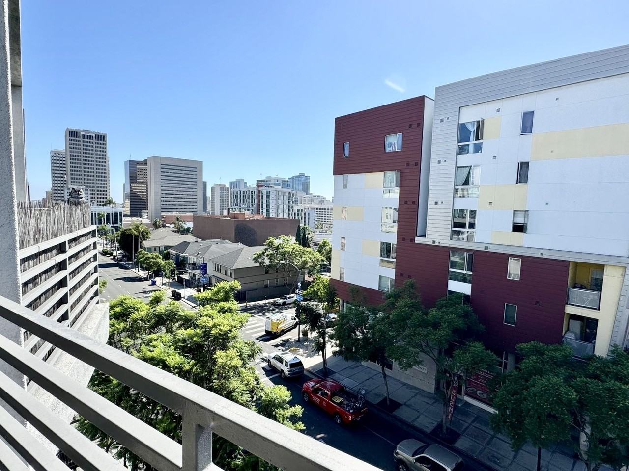 1643 6th Ave #1 - Photo 7 of 29