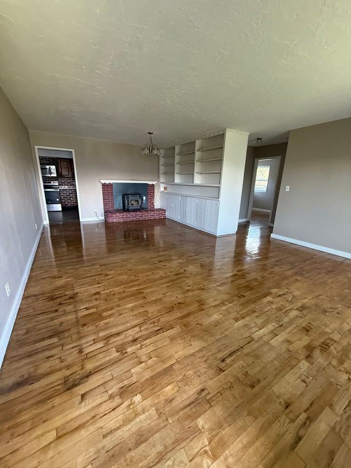 1510 Garfield St - Photo 2 of 18