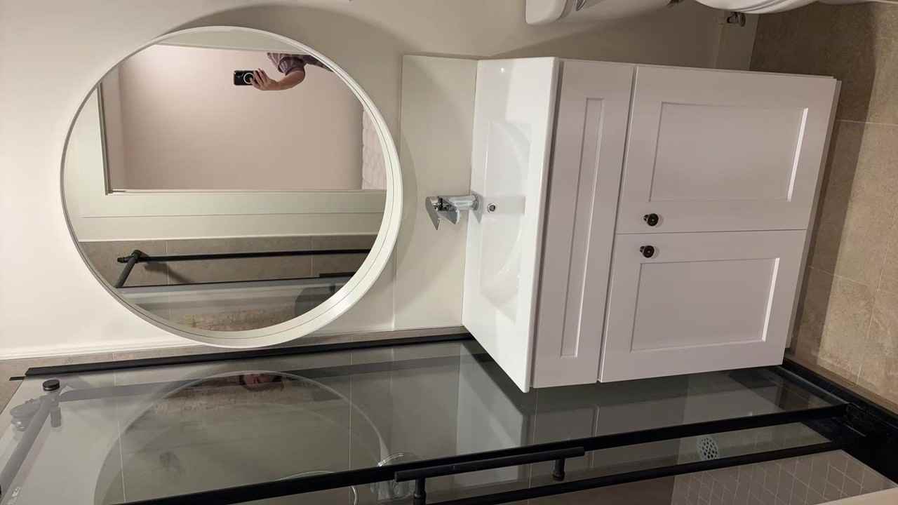 10391 Dennis Crescent - Photo 5 of 8