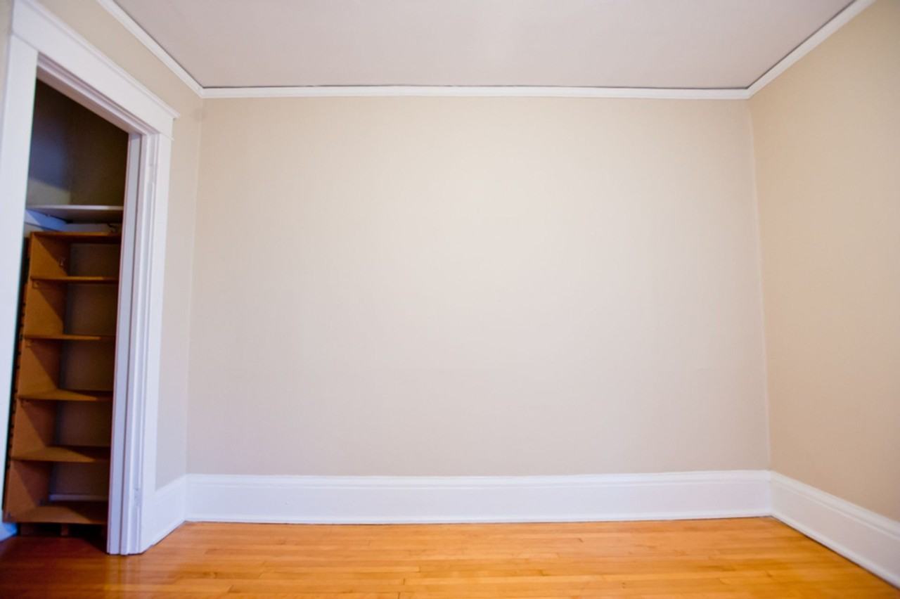 $1095 – 1 BR, 1 BA Apt, Incl Heat & Electric - Photo 4 of 14