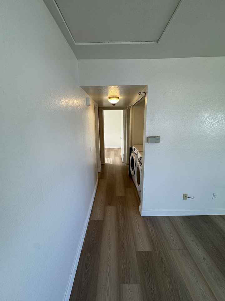 1122 11th St #1124 - Photo 5 of 11