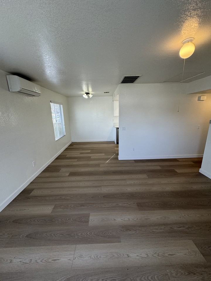 1122 11th St #1124 - Photo 7 of 11