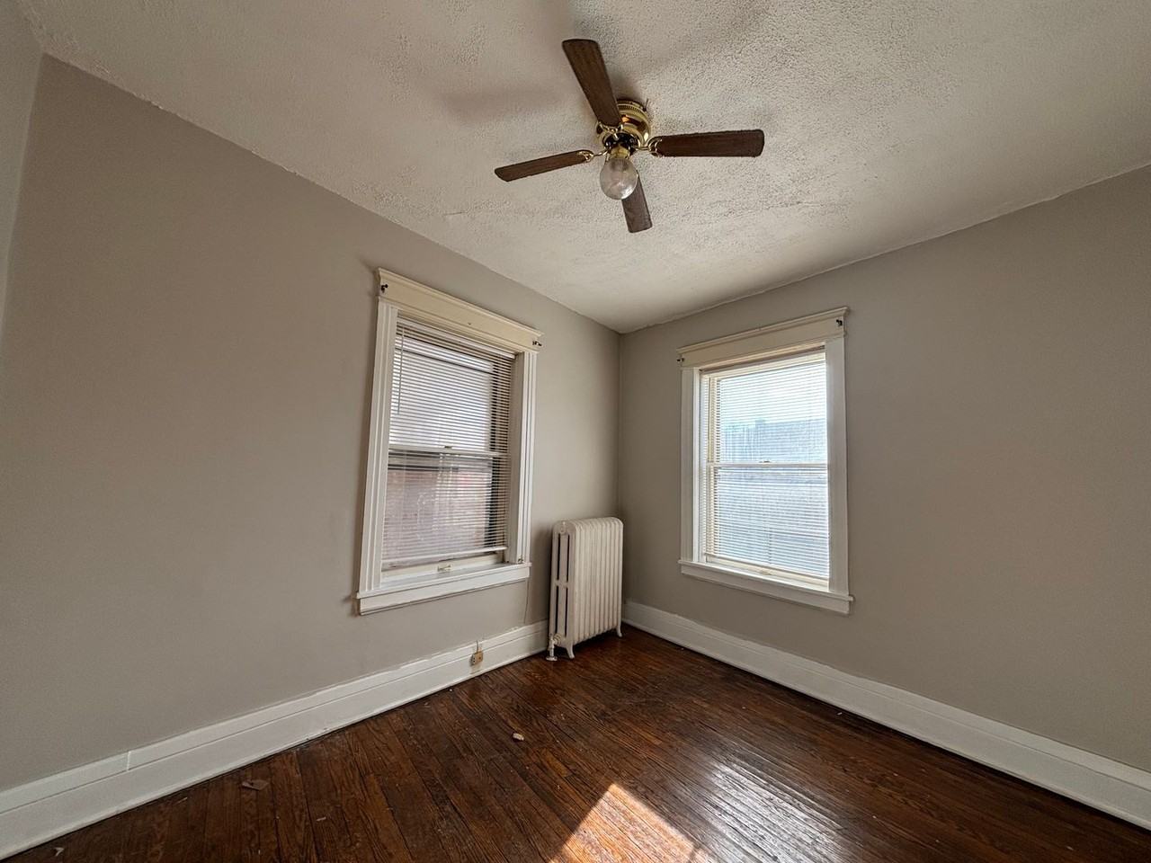 658 - 664 Monroe - Photo 2 of 17