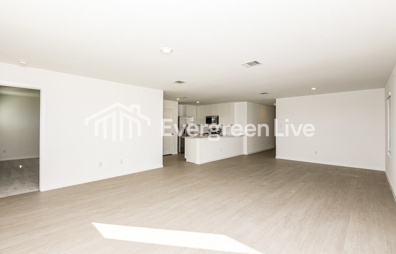 12426 Lost Rock Dr - Photo 2 of 15