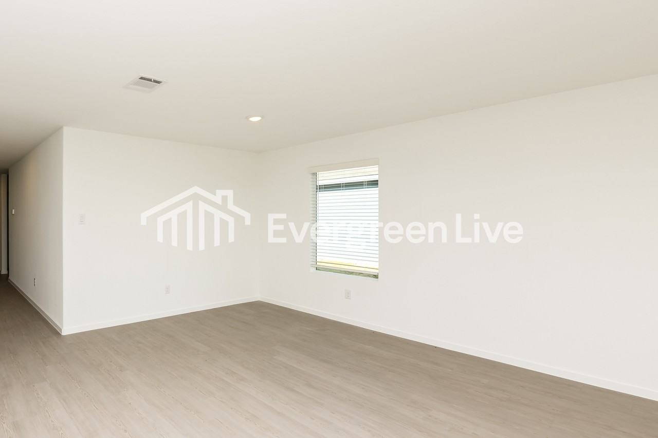 12447 Lost Rock Dr - Photo 6 of 16
