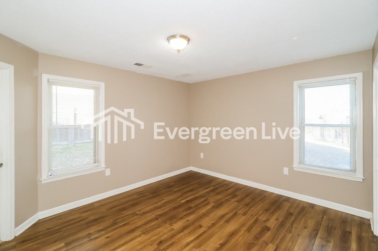 4776 Stoney Hill Dr - Photo 7 of 14