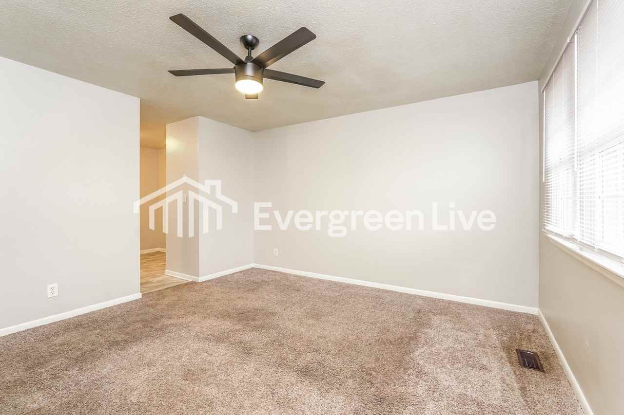 1708 Cedrow Dr - Photo 7 of 15