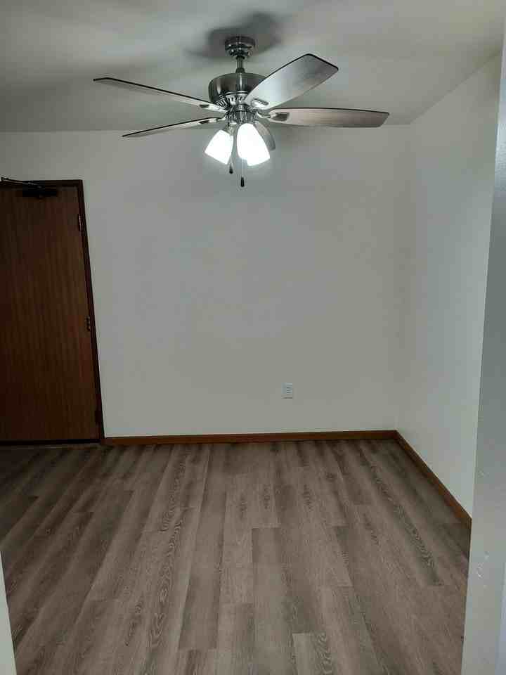 Glacier Valley Estates - Photo 3 of 14