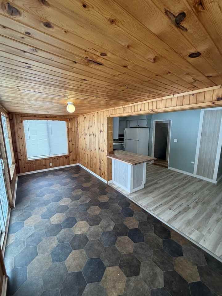 227 Maple St - Photo 6 of 13