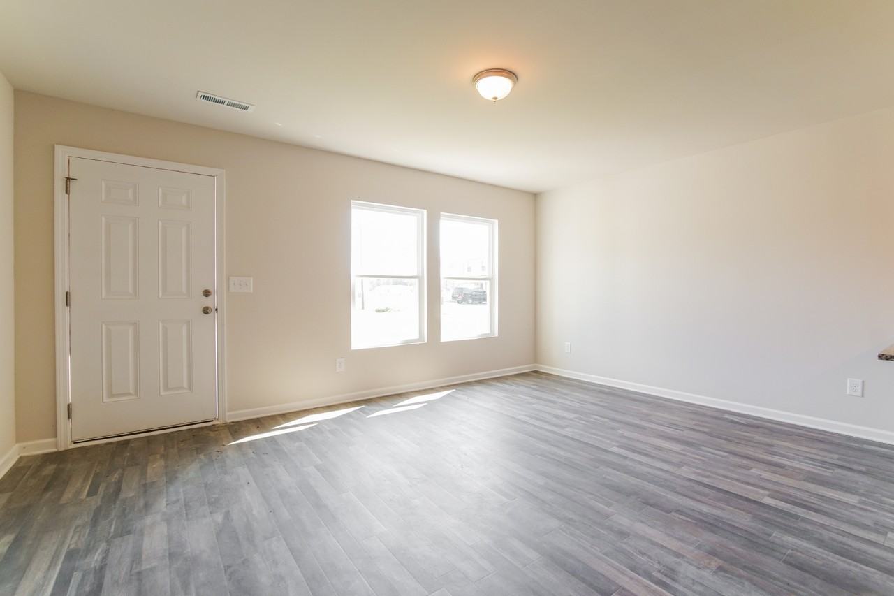 1212 Hope Farm Dr - Photo 2 of 22