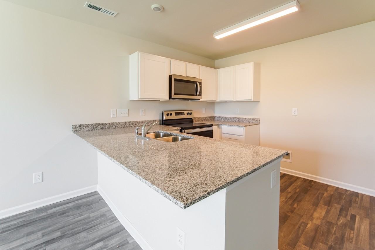 1212 Hope Farm Dr - Photo 7 of 22