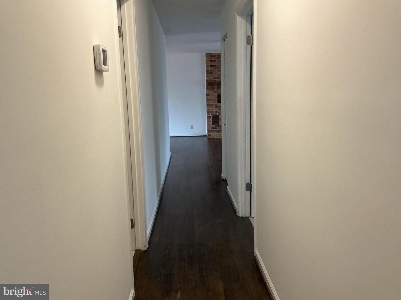 229 Washington St - Photo 7 of 17