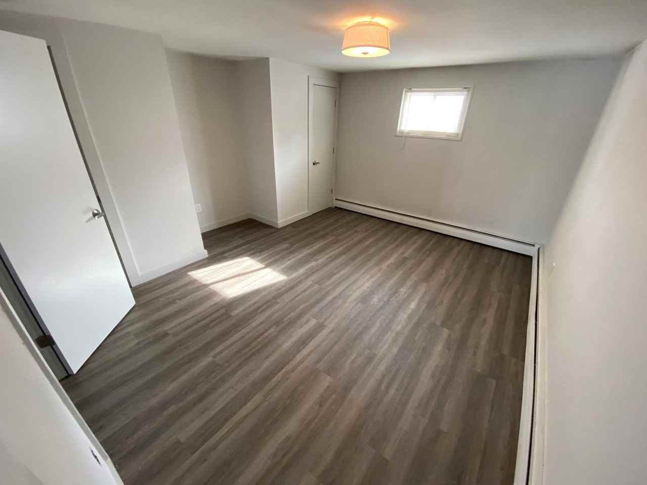 501 Lake Terrace - Photo 5 of 16