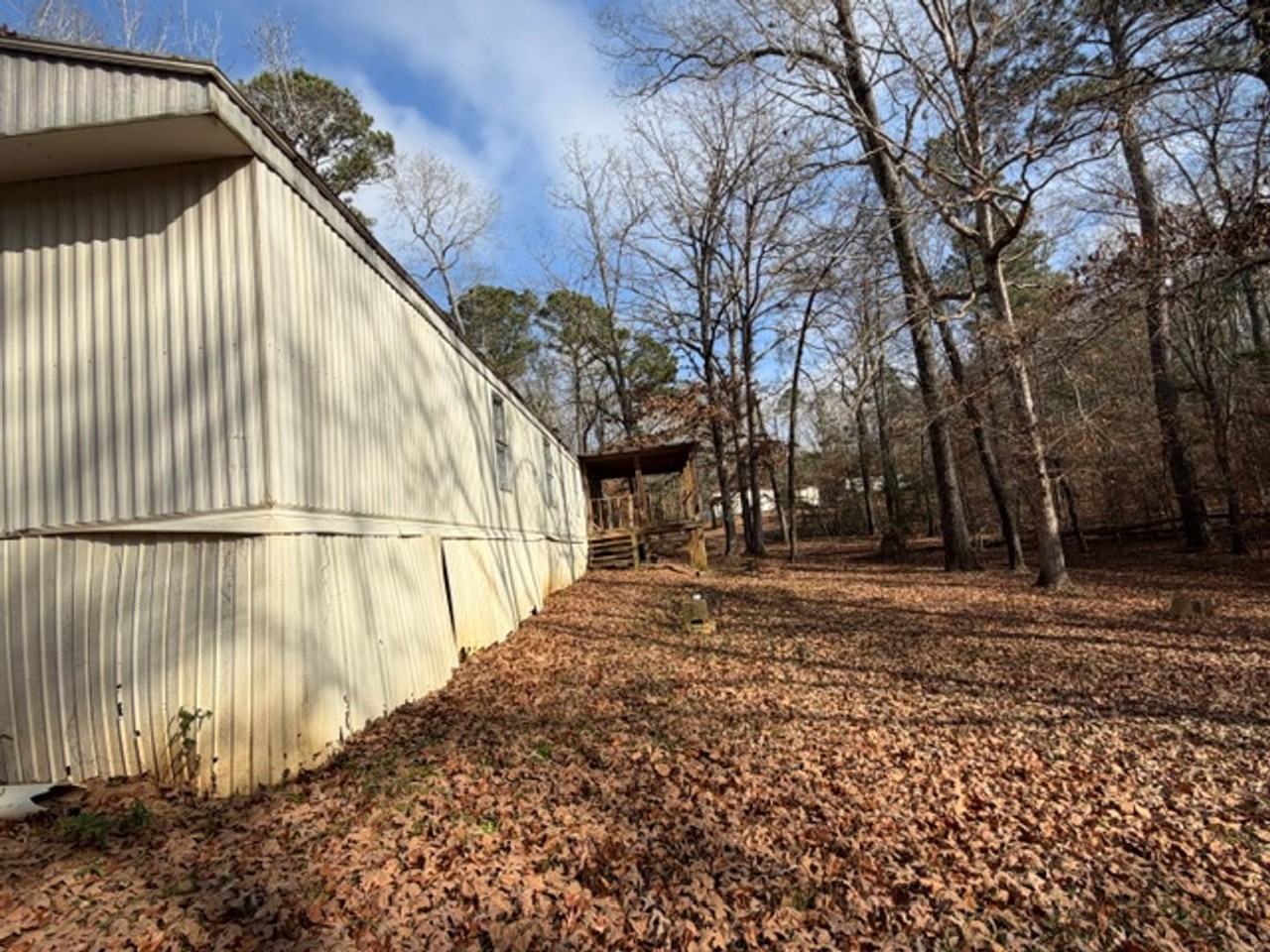 162 Tally Ho Ln - Photo 3 of 3