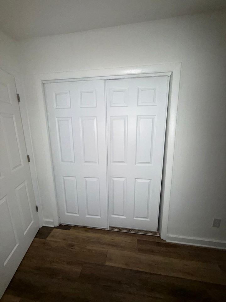 841 Sw 10th St #3 - Photo 2 of 8