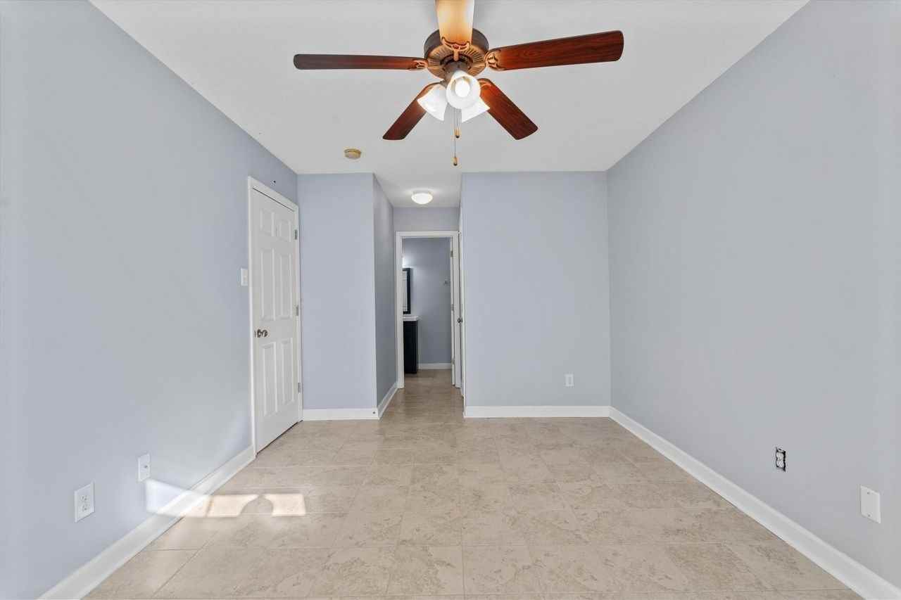 324 Silverhawk Way - Photo 2 of 17