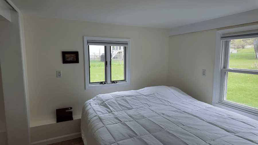 37 Locust St #B - Photo 5 of 26