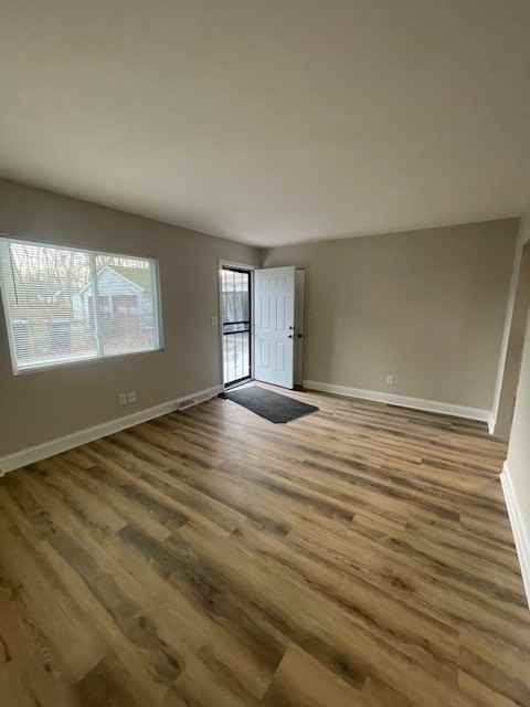 1302 Seward Ave #1302 - Photo 3 of 7