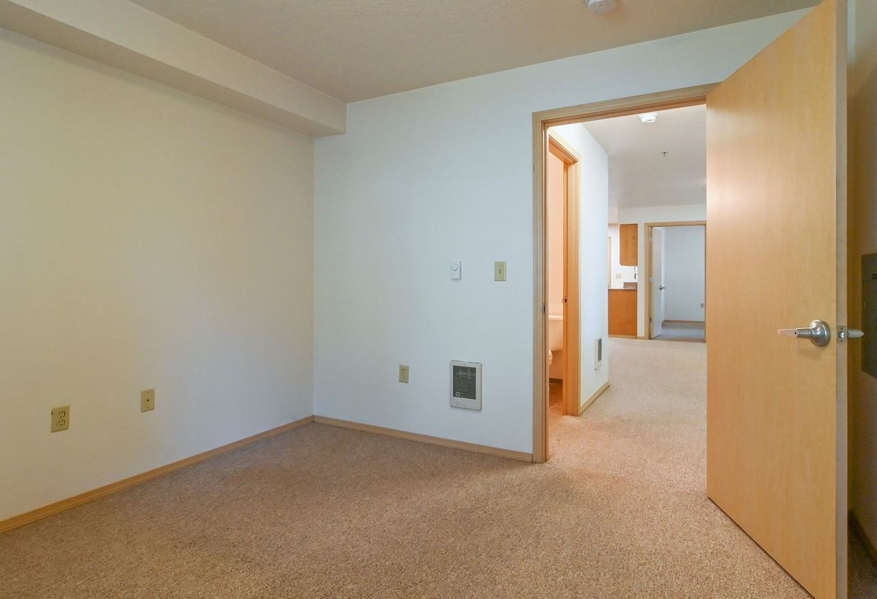 460 East 14th Ave - Photo 6 of 41