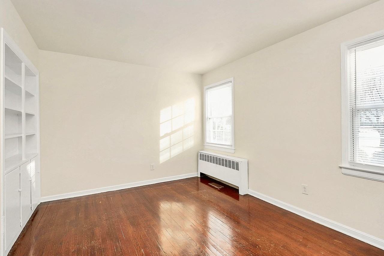 540 Wakefield Dr Apt B - Photo 7 of 18