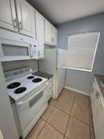 featured image of 623 N Bay St