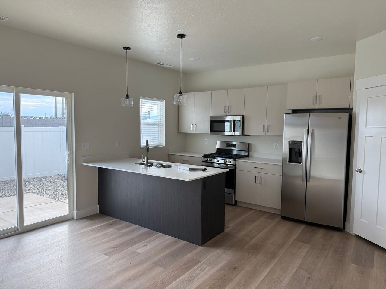 3143 W 1625 N #30 - Photo 4 of 21