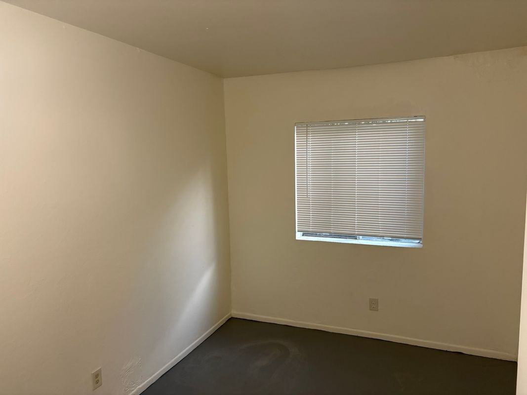 2329 N Dodge Blvd - Photo 7 of 10