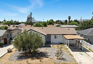 427 S Harvard St - Photo 1 of 1