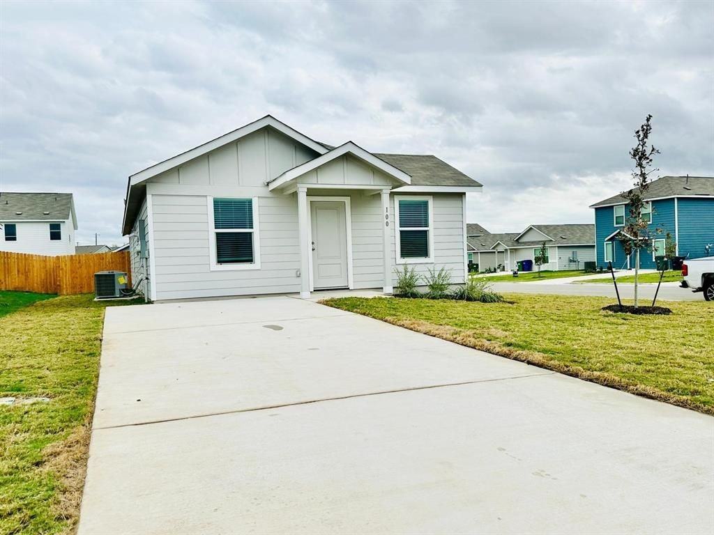 100 Louisa Ln - Photo 4 of 20