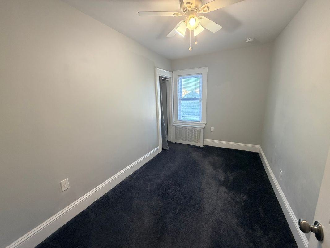 1924 Commonwealth Ave - Photo 2 of 11