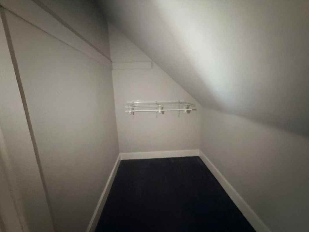 1924 Commonwealth Ave - Photo 5 of 11