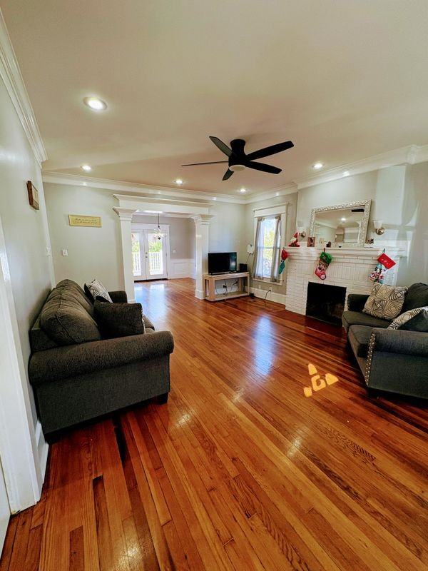 7818 6th Ave S - Photo 2 of 17