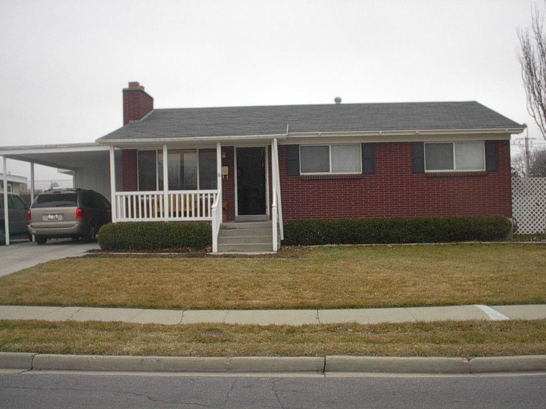 187 W 1400 N - Photo 2 of 16