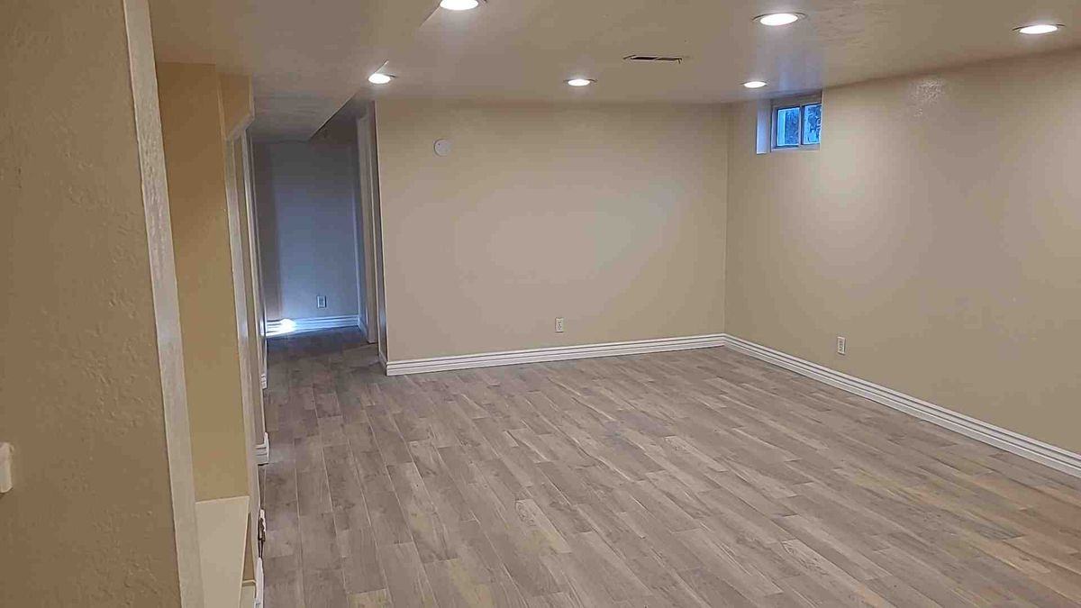 187 W 1400 N - Photo 3 of 16