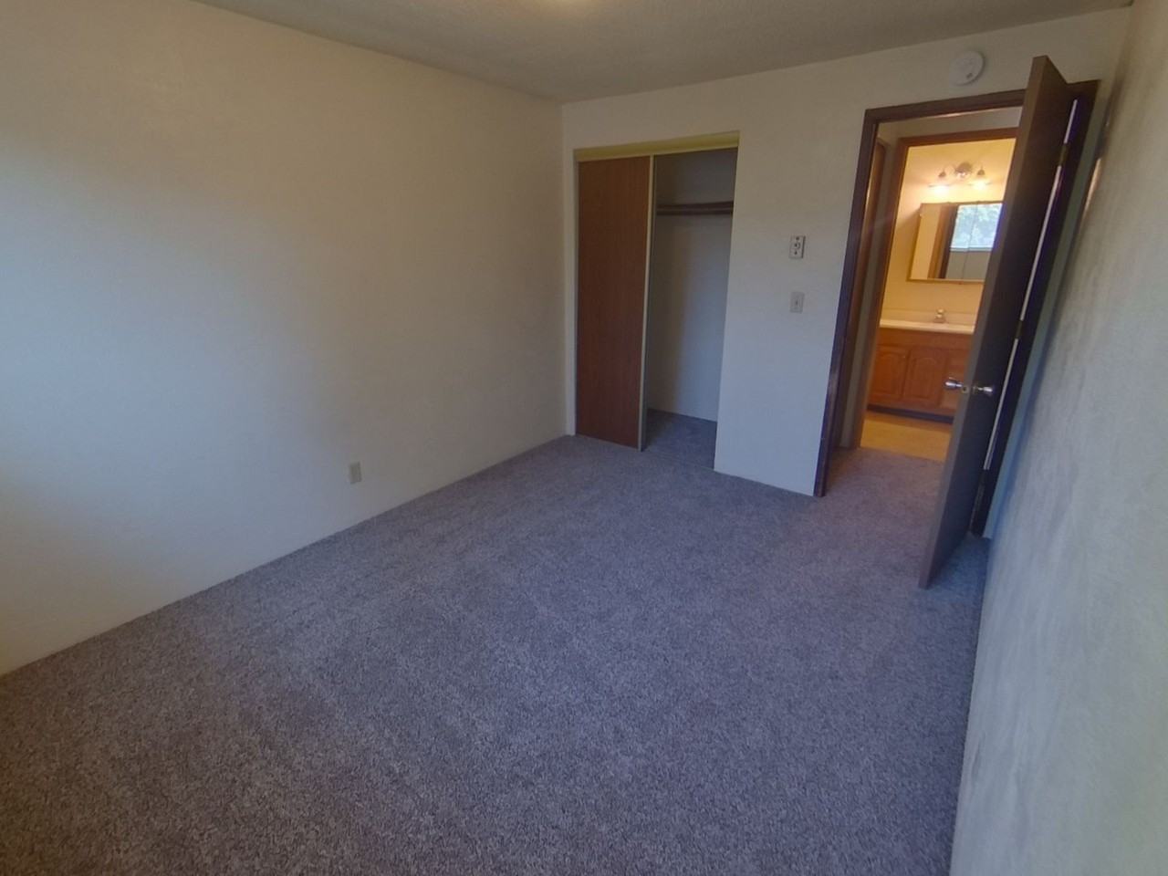 Mill Manor Apartments - Photo 7 of 8