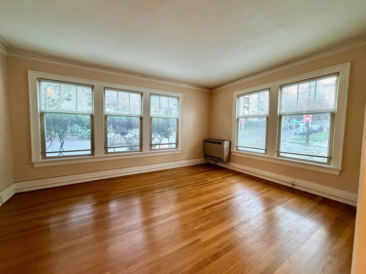 Olympic Arms / Grayson - Photo 3 of 38